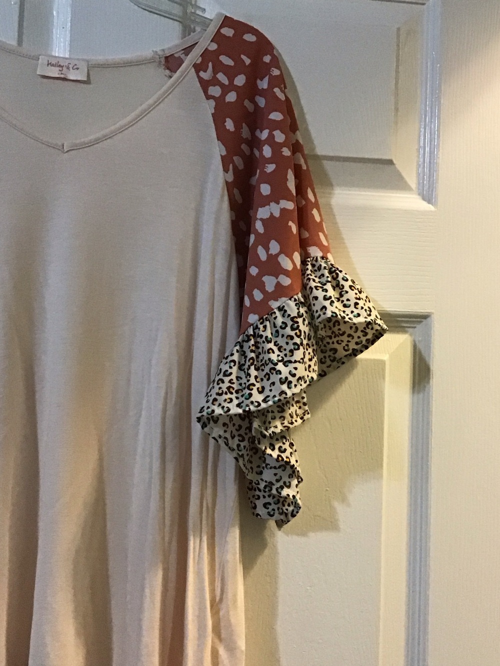 Cream Tunic with Rust-Patterned Ruffle Sleeves - Picture 3 of 4